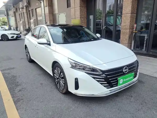 Nissan Teana 2023