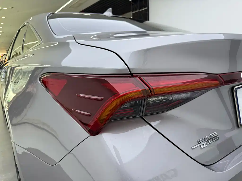 Toyota Avalon 2023 — фото 22
