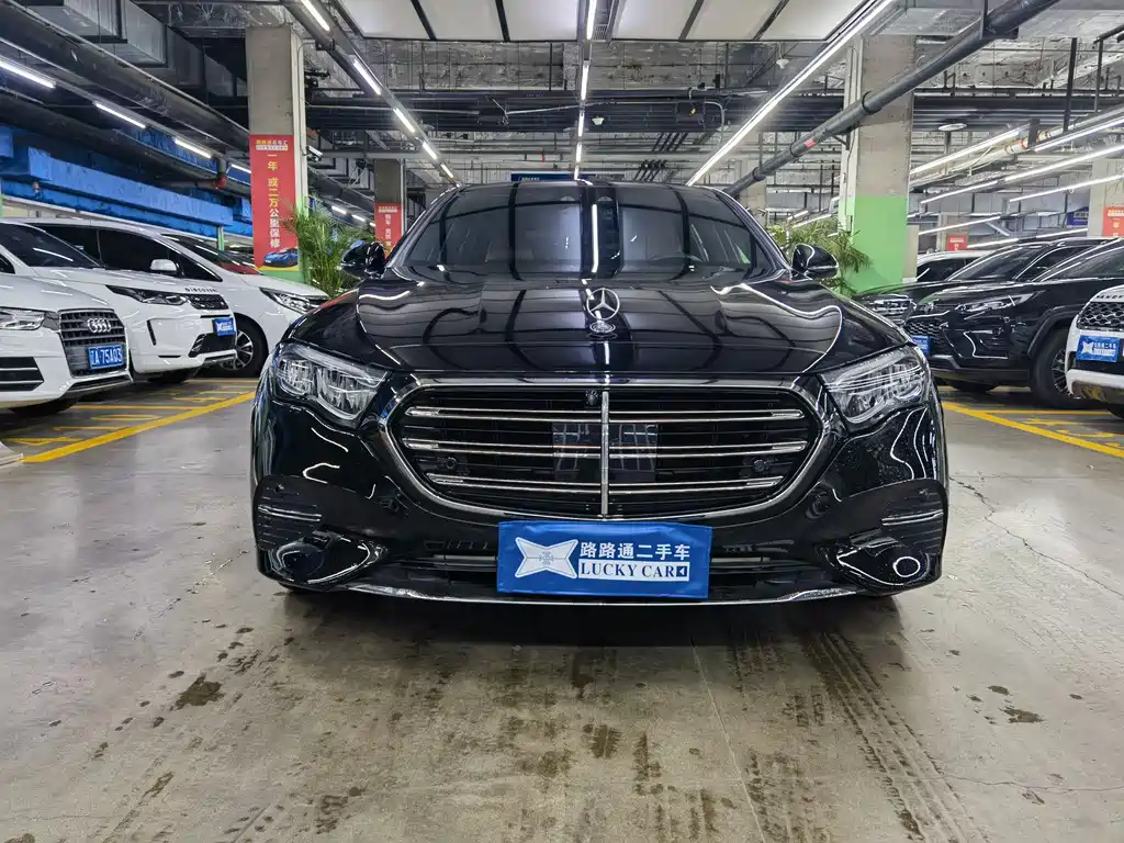 Mercedes-Benz E-Class 2024