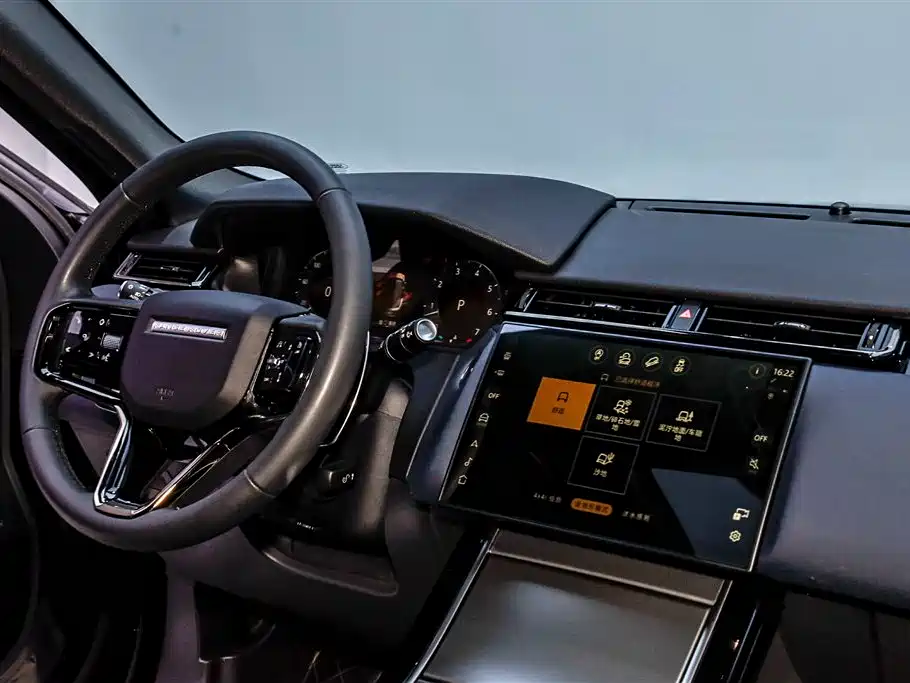 Land Rover Velar 2023 — фото 32