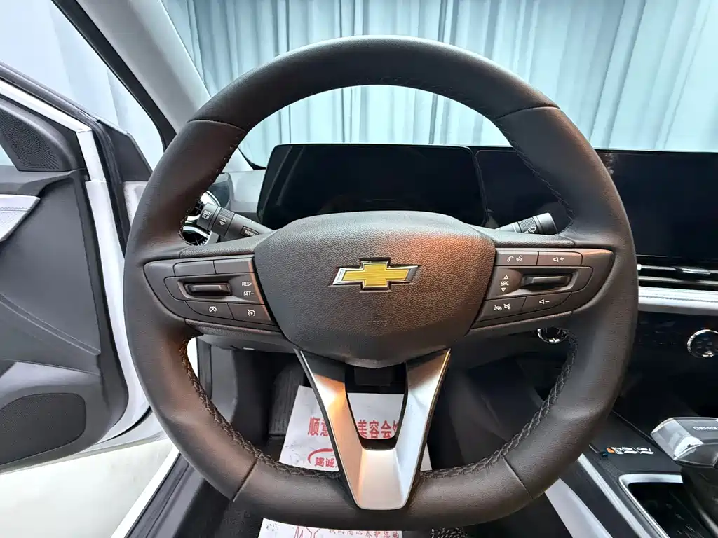Chevrolet Cruze 2023 — фото 13