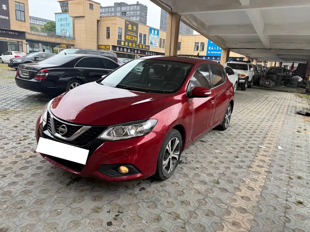 Nissan Tiida 2018 — фото 1