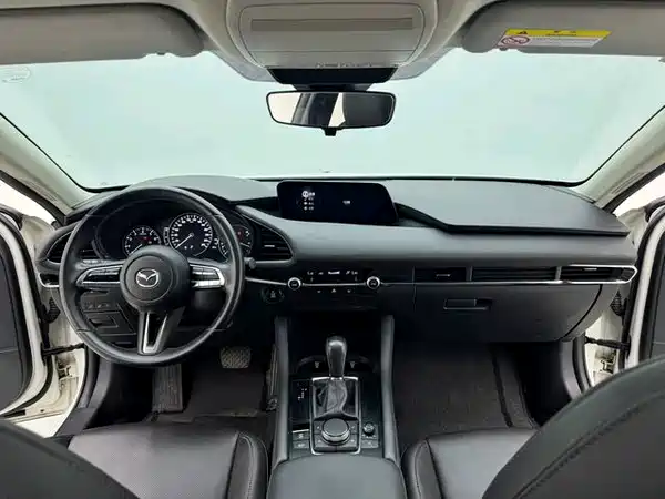Mazda 3 Axela 2022