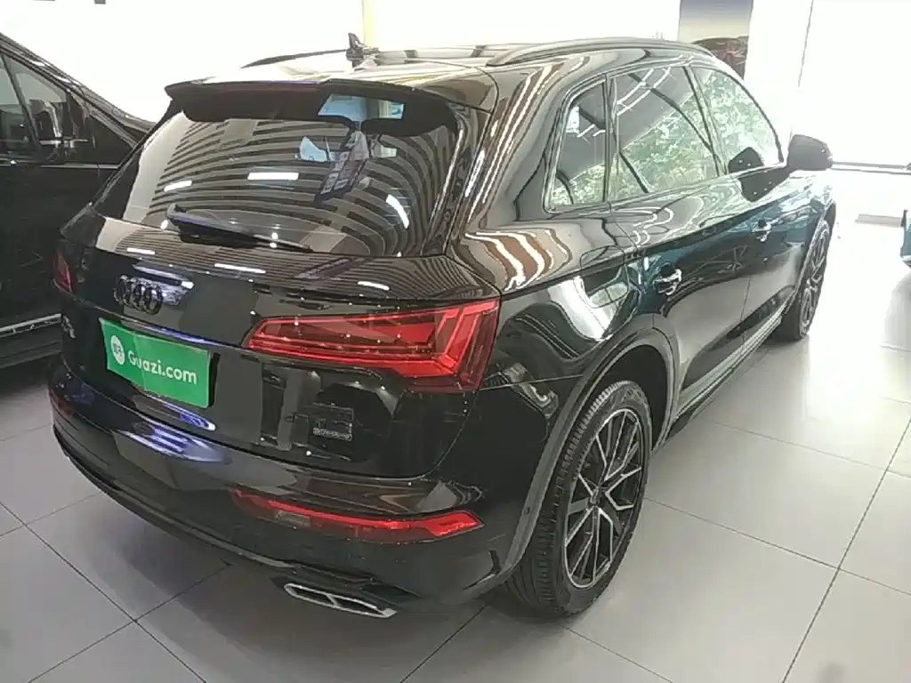 Audi Q5L 2023 — фото 7