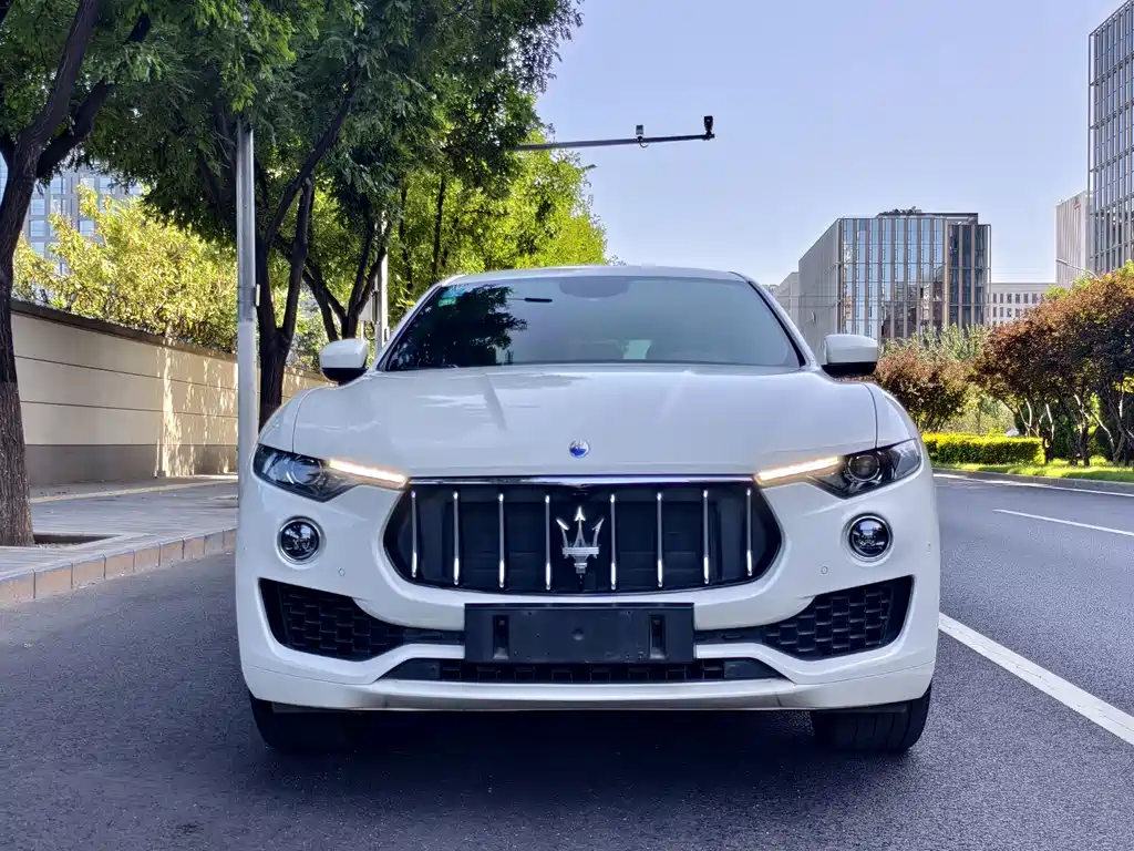 Maserati Levante 2017 — фото 2
