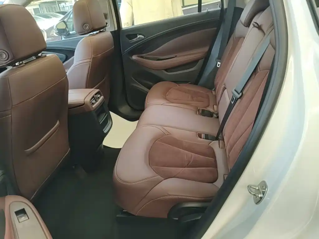 Buick Envision Plus 2017 — фото 17