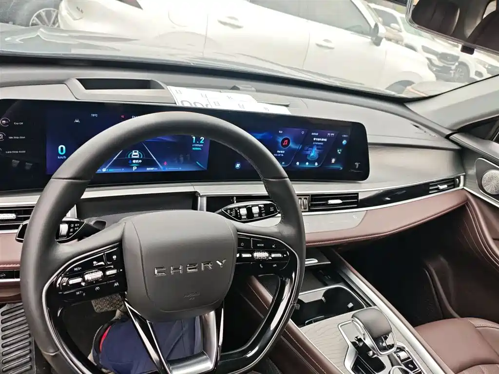 Chery Tiggo 8 PRO 2023 — фото 10