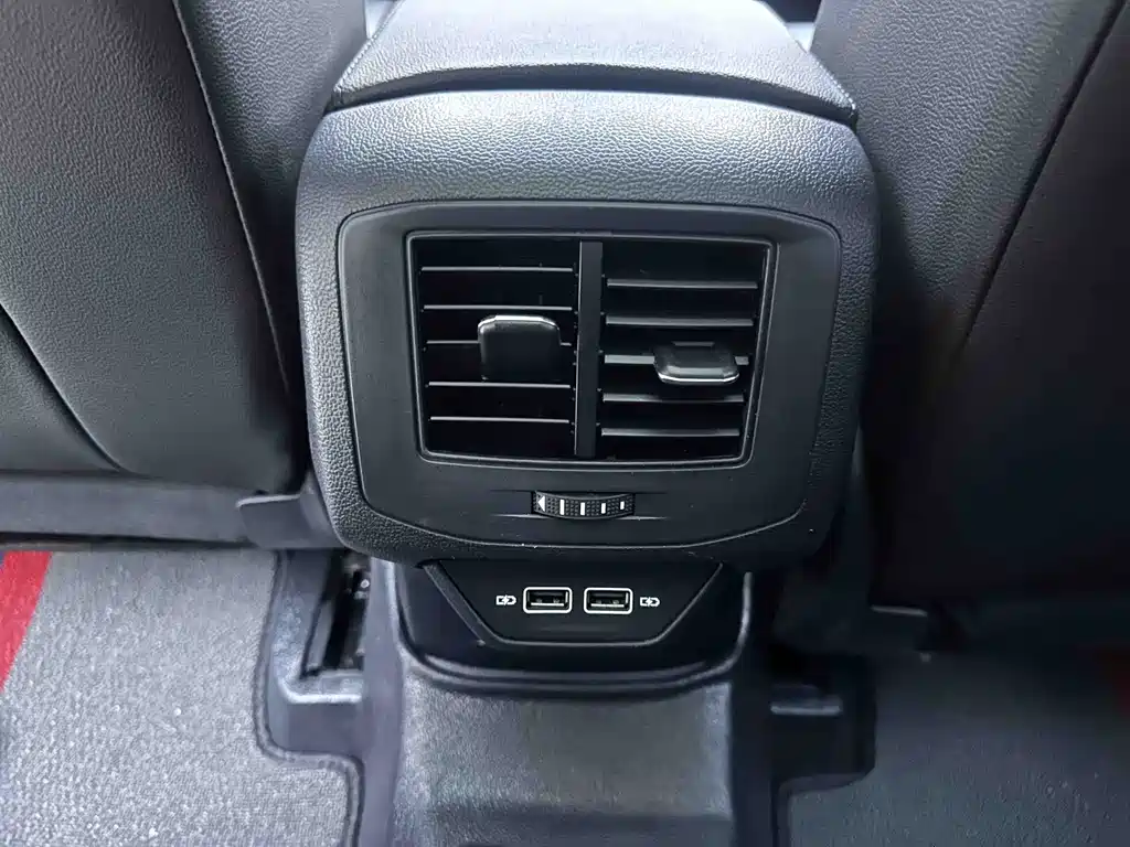 Volkswagen T-Roc 2022 — фото 18