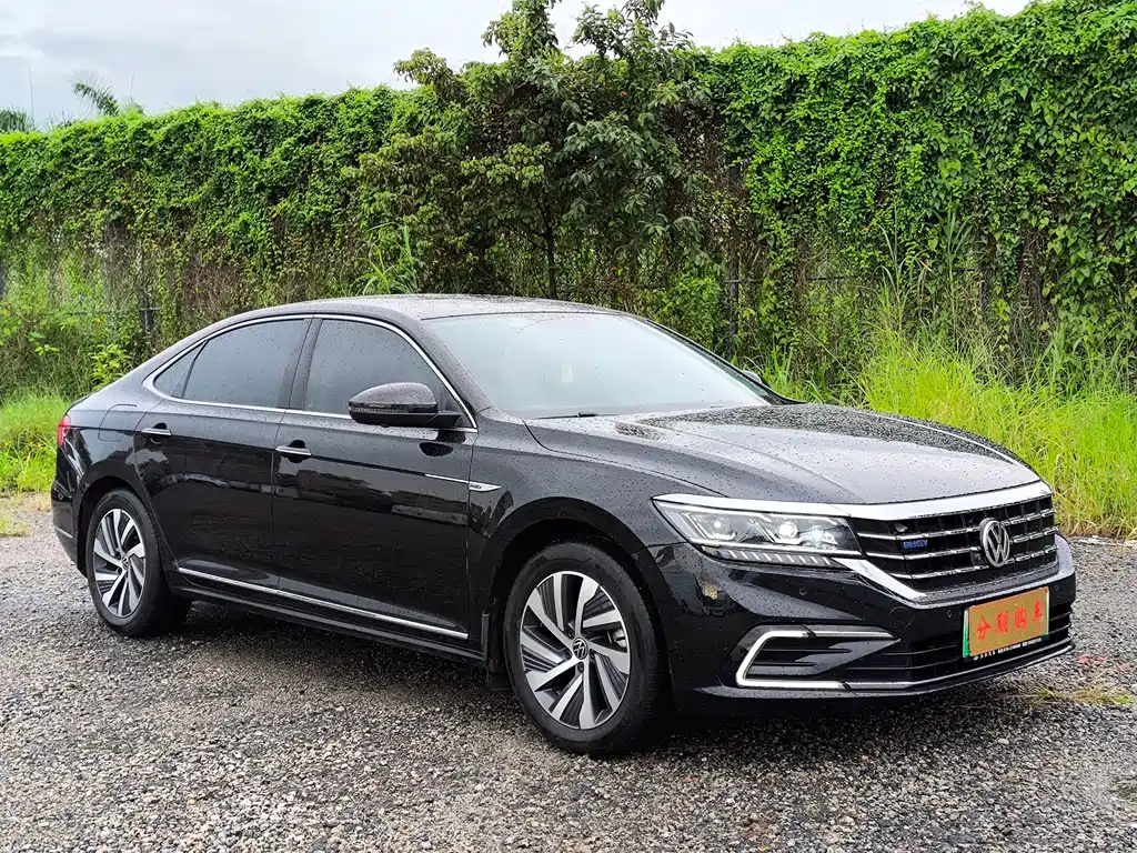 Volkswagen Passat PHEV 2021 — фото 3
