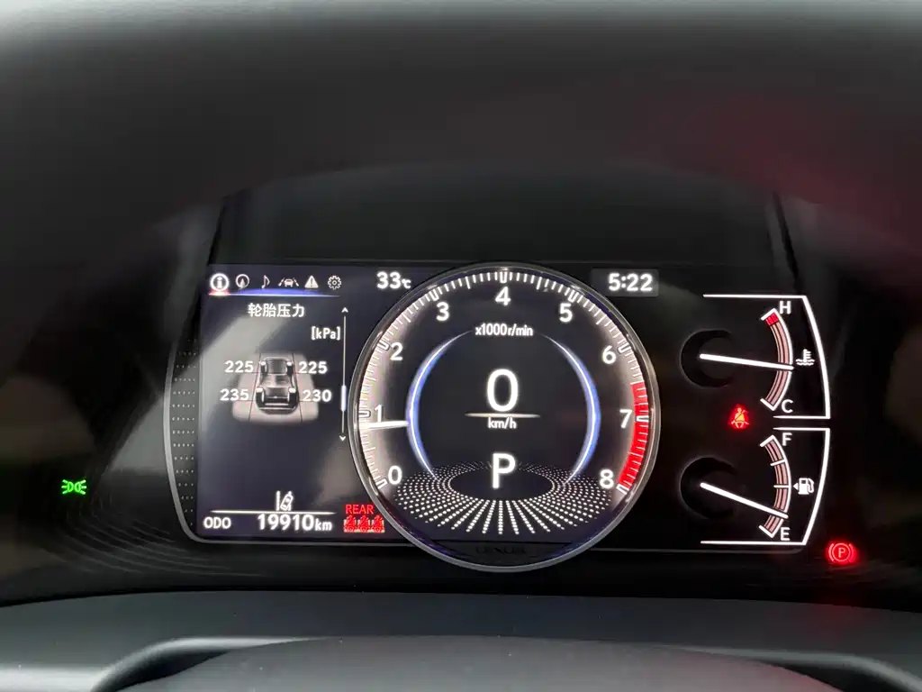 Lexus ES 2023 — фото 15