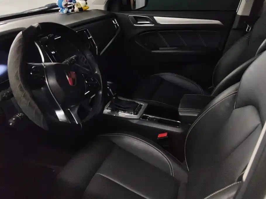 Roewe RX5 New Energy 2019 — фото 12