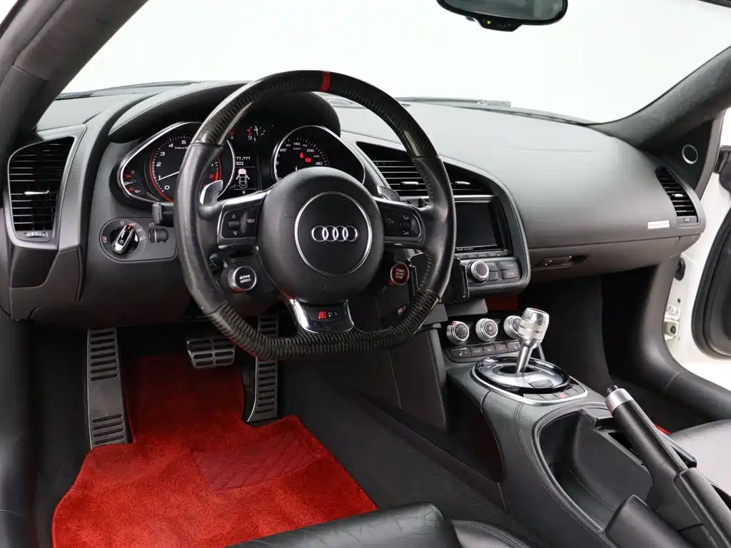 Audi R8 2015 — фото 7