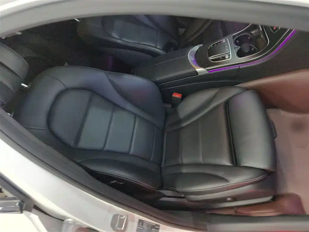 Mercedes-Benz C-Class 2020 — фото 20
