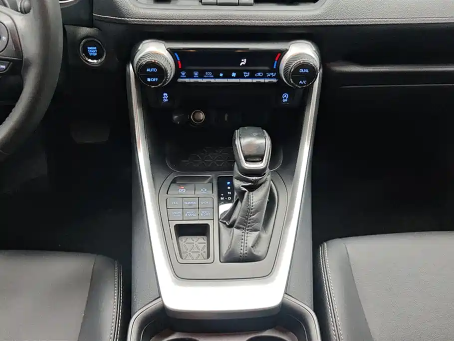 Toyota Wildlander 2022 — фото 16