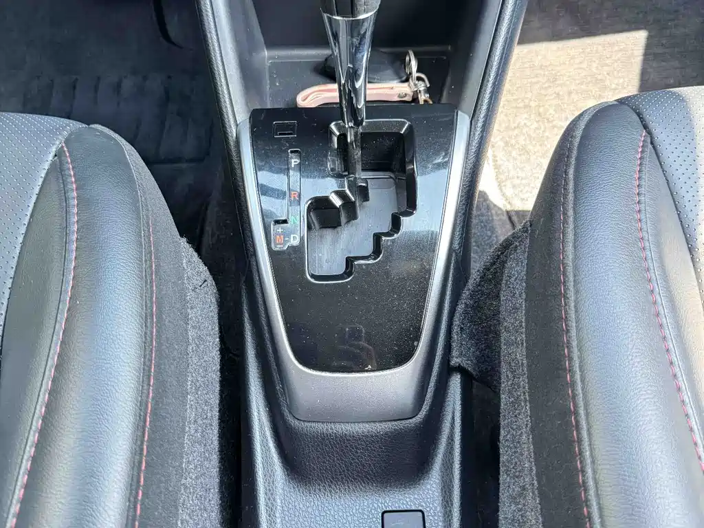 Toyota Yaris L 2023 — фото 18