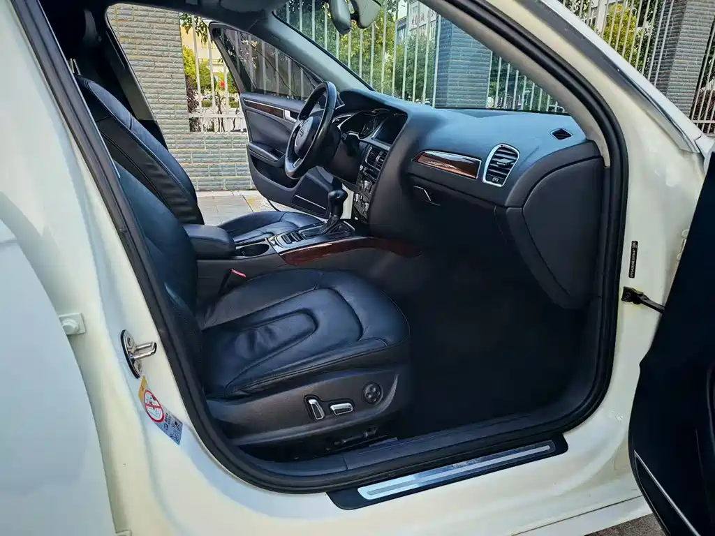 Audi A4L 2014