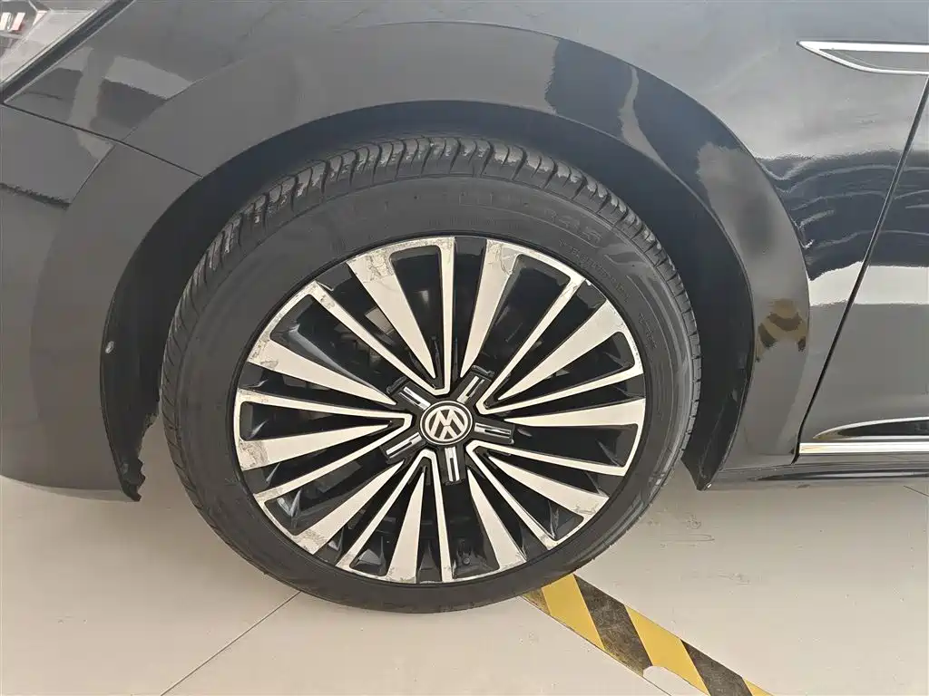 Volkswagen Passat 2019 — фото 23