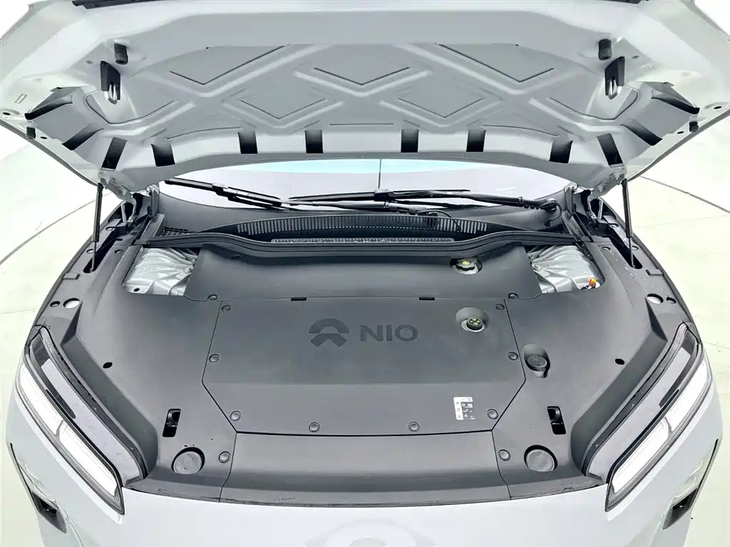 NIO ET5 2025 — фото 17