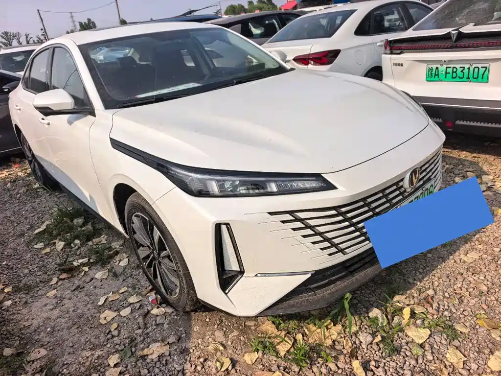 Changan Eado PHEV 2025 — фото 3