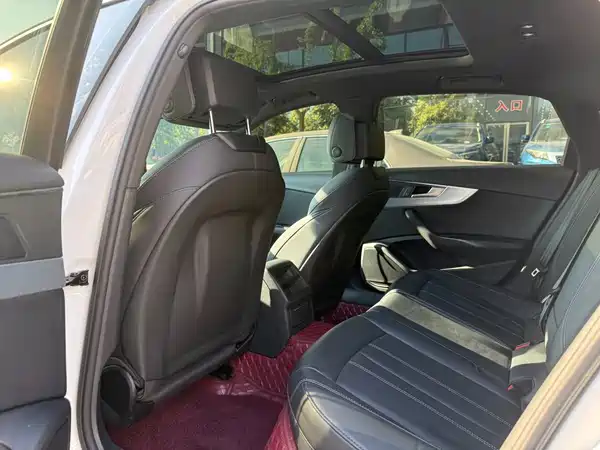 Audi A4L 2022