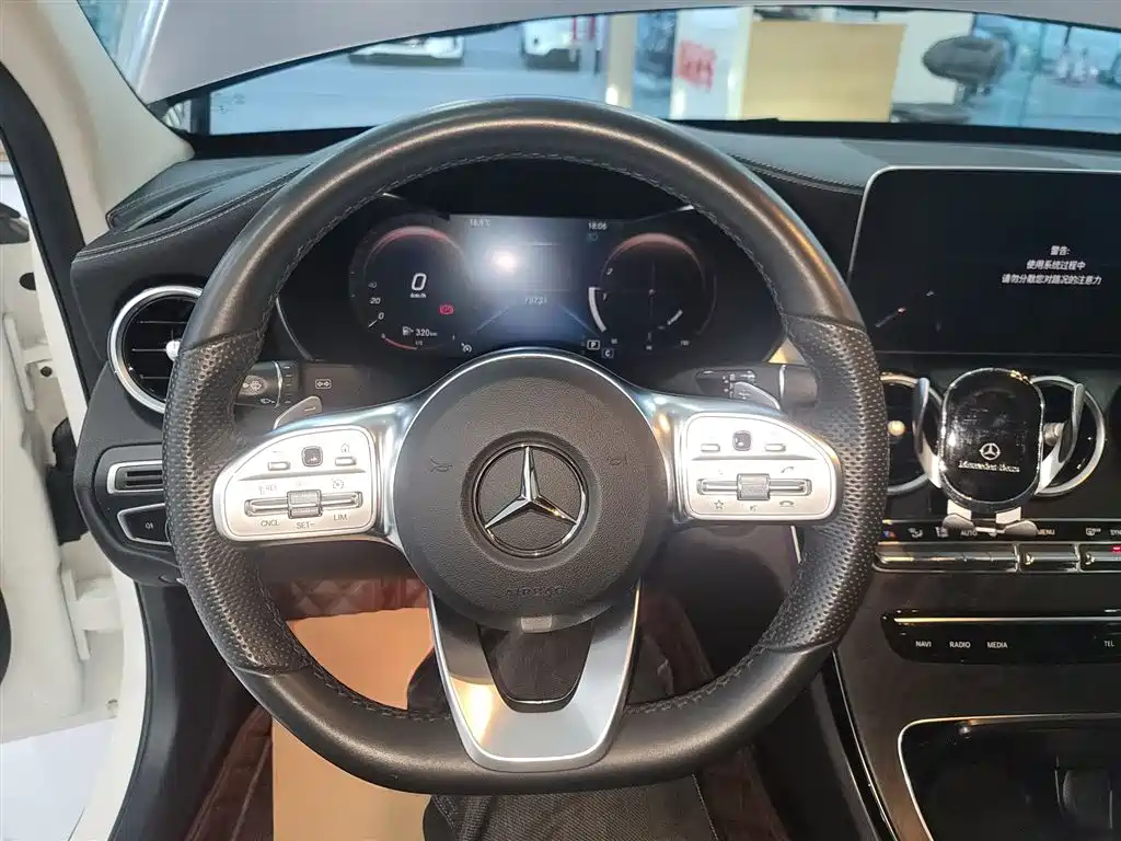 Mercedes-Benz C-Class 2021 — фото 11