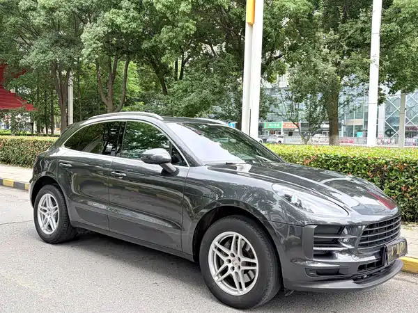 Porsche Macan 2020