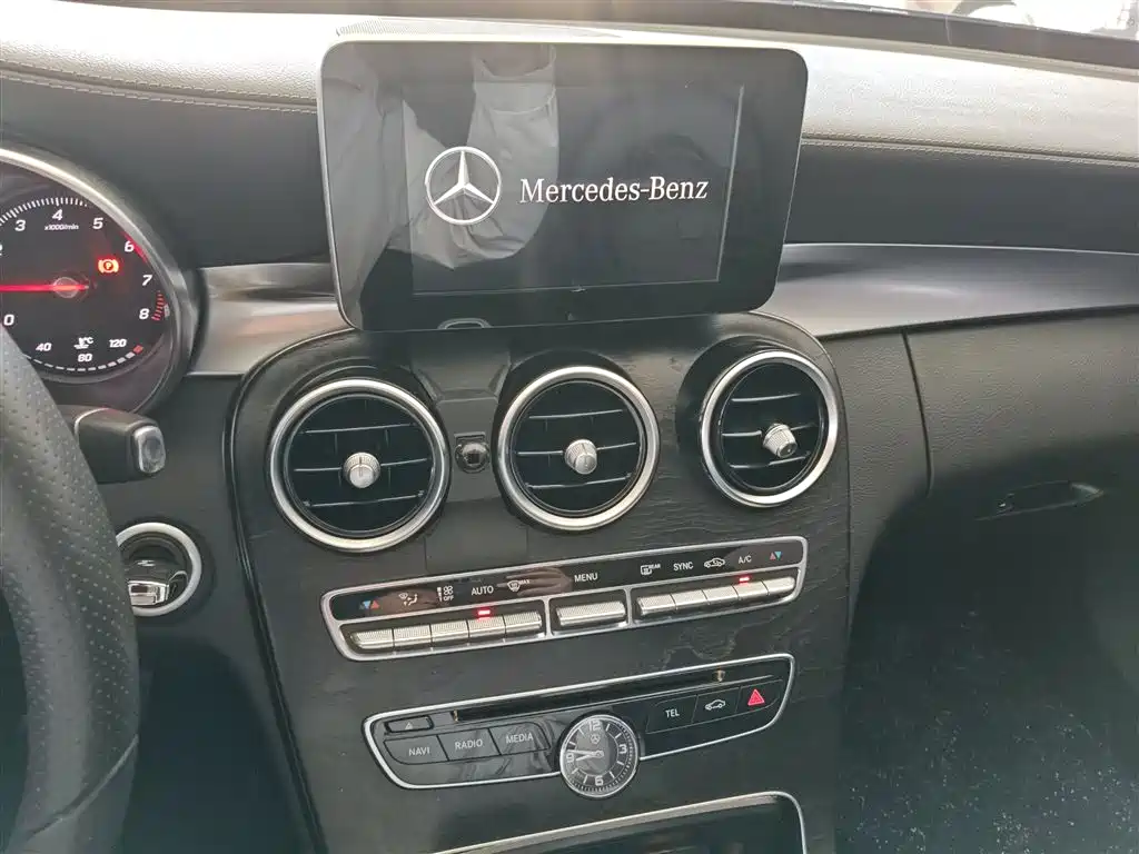 Mercedes-Benz C-Class 2018 — фото 13