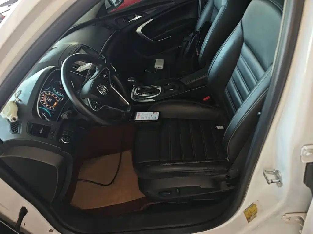 Buick Regal 2015 — фото 15