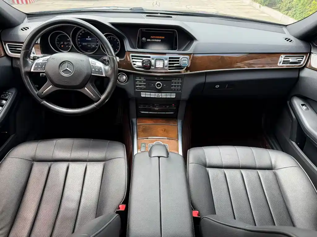 Mercedes-Benz E-Class 2015