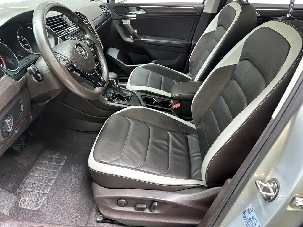 Volkswagen Tiguan L 2017 — фото 14