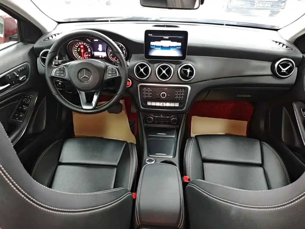 Mercedes-Benz GLA 2018 — фото 10