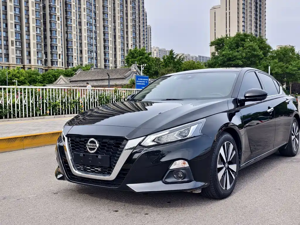 Nissan Teana 2021 — фото 1