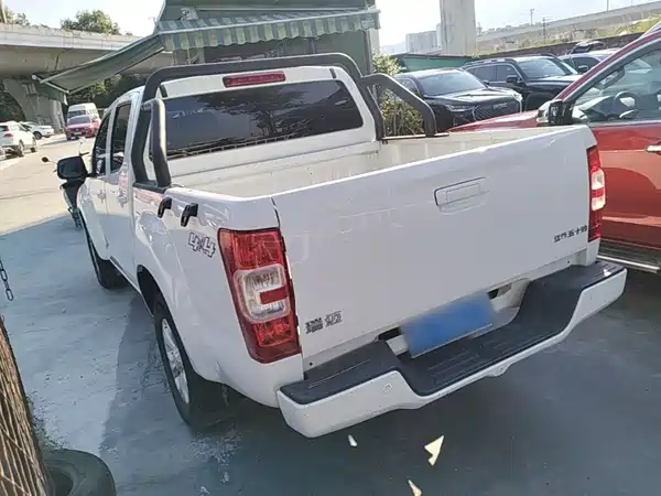 Isuzu RE-MAX Ruimai 2023