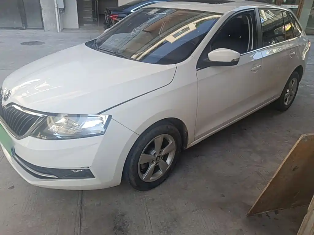 Skoda Rapid Spaceback 2019