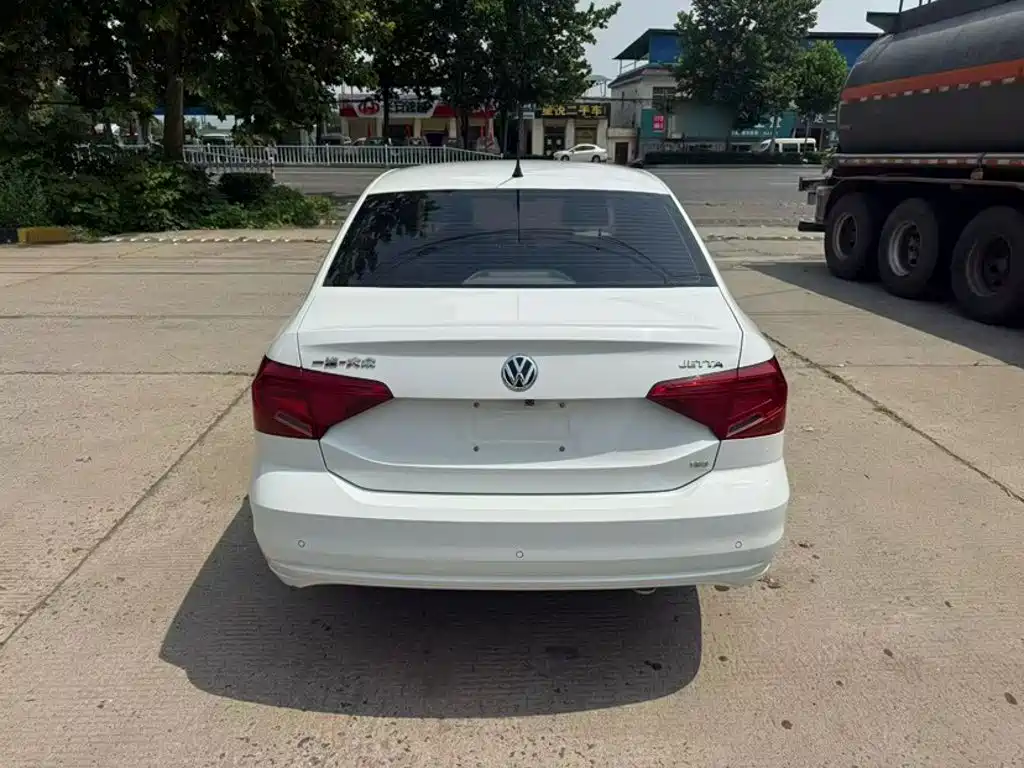 Volkswagen Jetta 2019