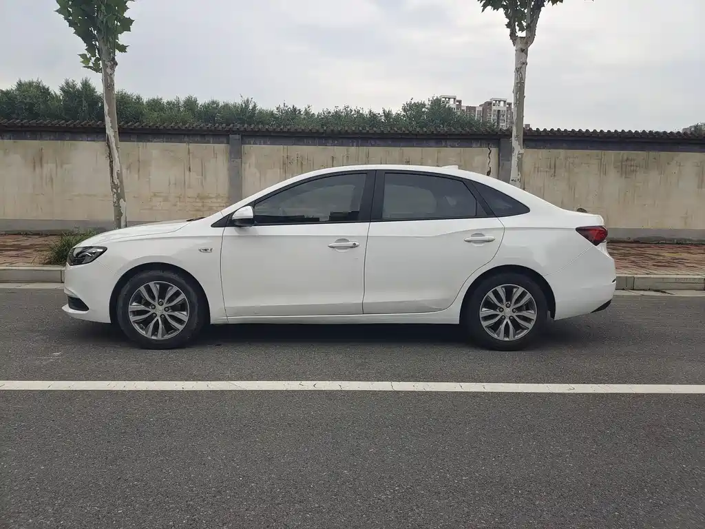 Buick Excelle GT 2019 — фото 18