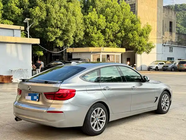 BMW 3 Series GT 2017