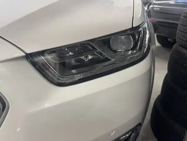 Ford Taurus 2016