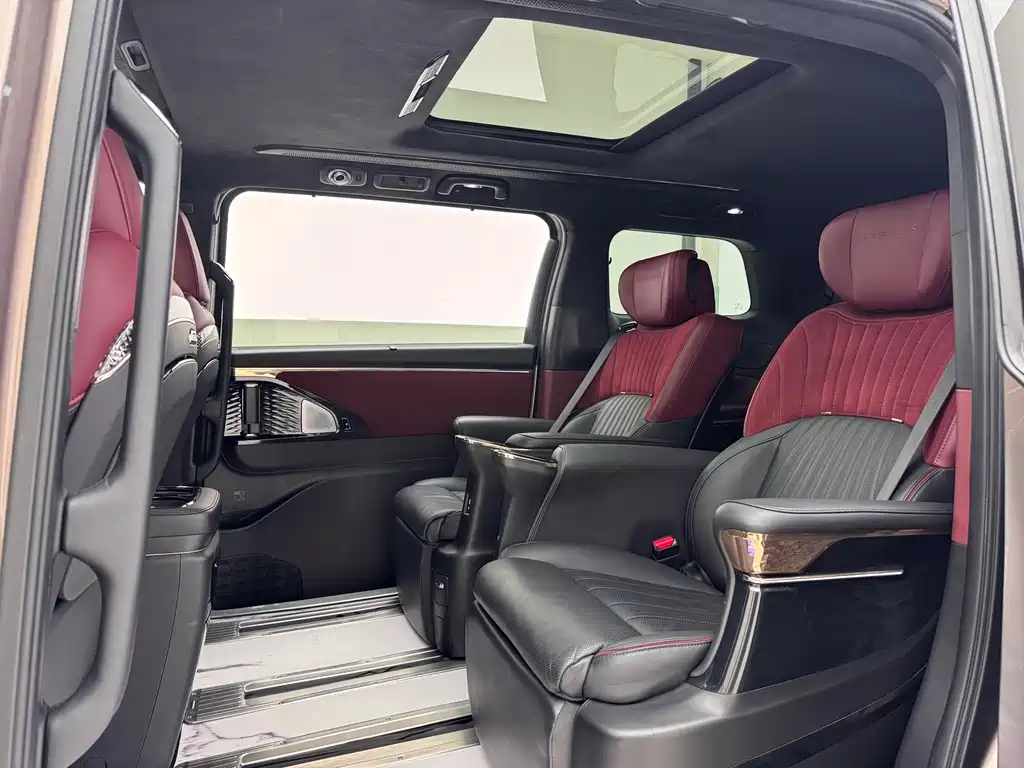 GAC Motor Trumpchi M8 2022 — фото 9