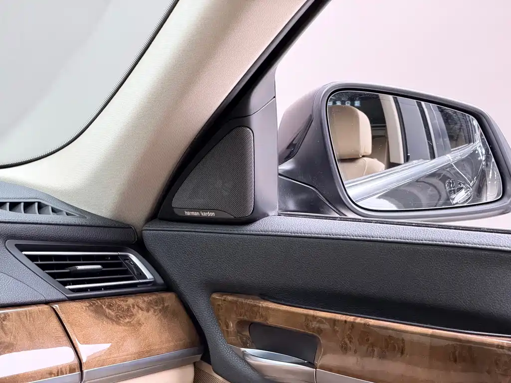 BMW 7 Series 2014 — фото 12