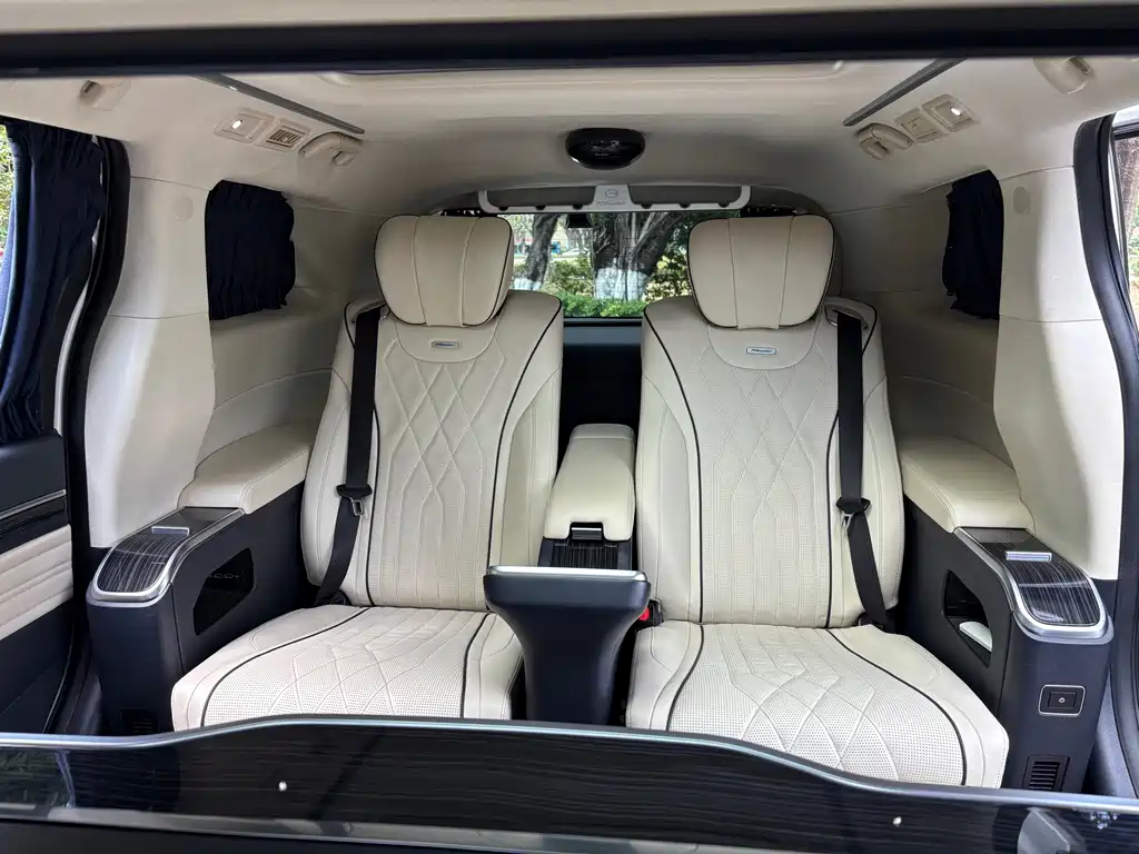 GAC Motor Trumpchi M8 2022 — фото 11