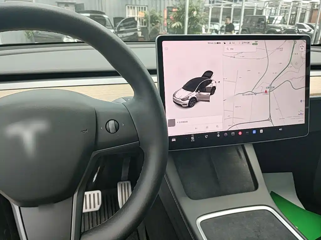 Tesla Model Y 2022 — фото 10