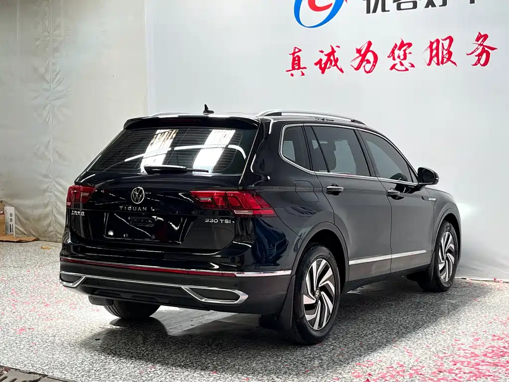 Volkswagen Tiguan L 2022 — фото 17