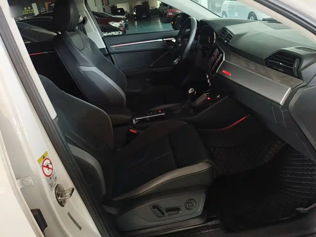 Audi Q3 Sportback 2022 — фото 25