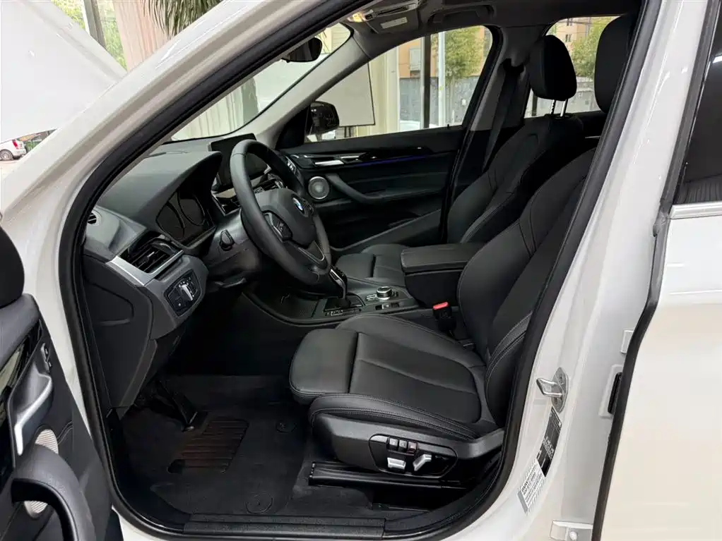 BMW X1 2022 — фото 16