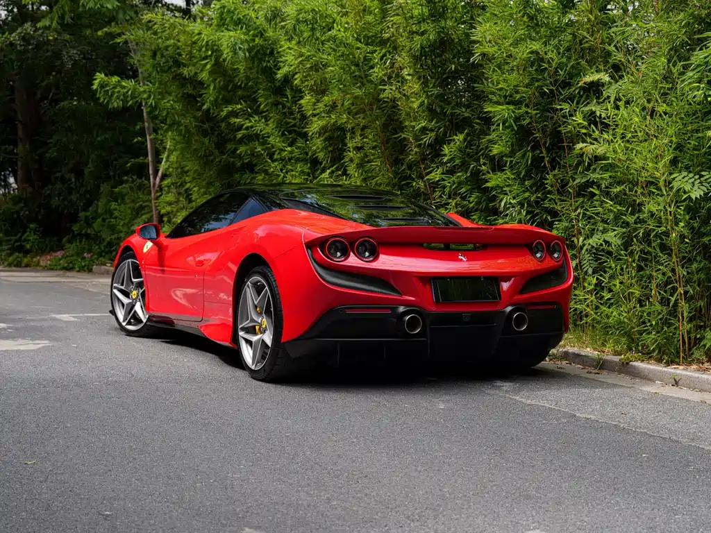Ferrari F8 2022 — фото 6