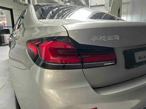 BMW 5 Series 2022