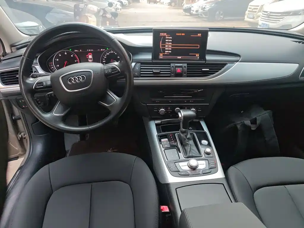 Audi A6L 2016