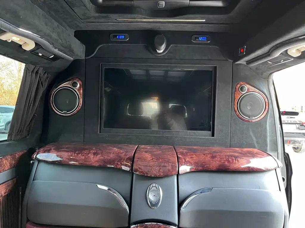 Mercedes-Benz Vito 2018 — фото 20
