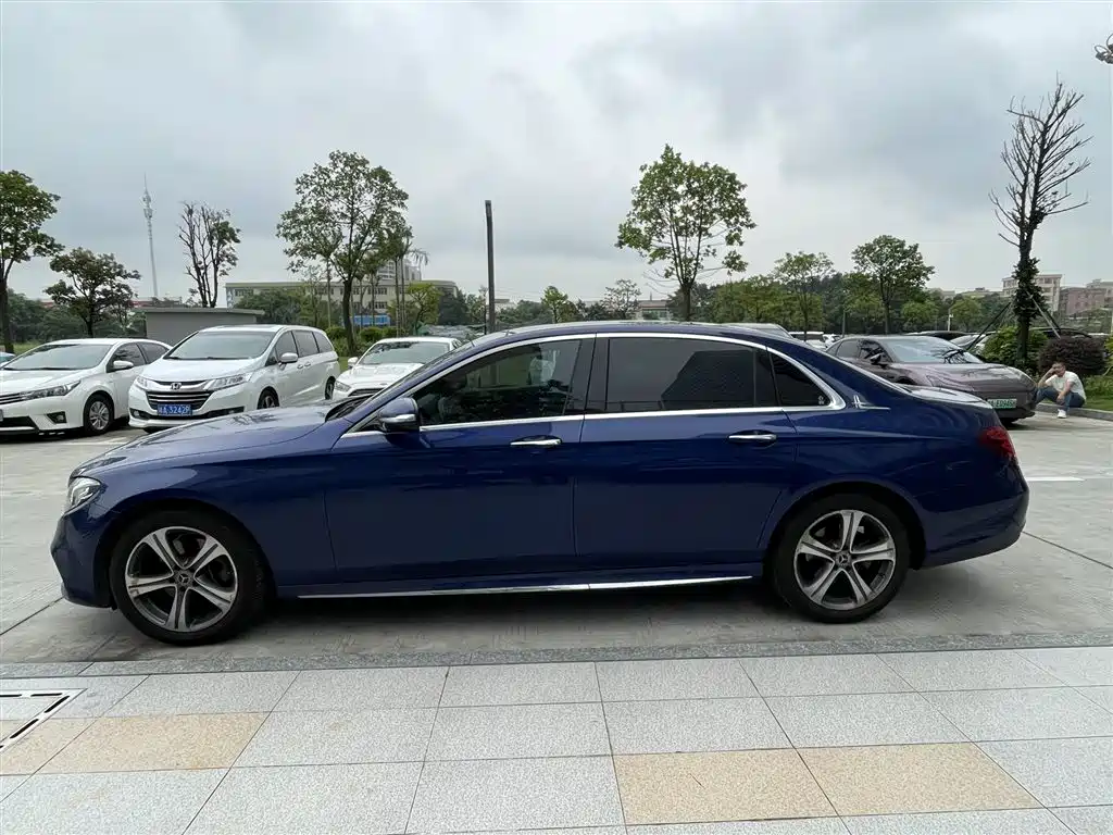 Mercedes-Benz E-Class 2018 — фото 3